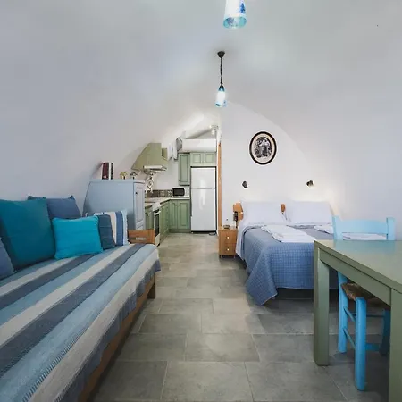 Holiday home Karavos View - An Artists' Hideaway Paradise