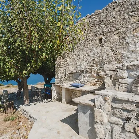 Karavos View - An Artists' Hideaway Paradise