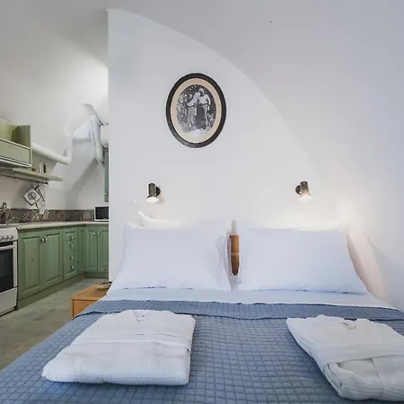 Karavos View - An Artists' Hideaway Paradise Holiday home