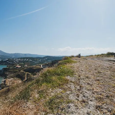 Karavos View - An Artists' Hideaway Paradise